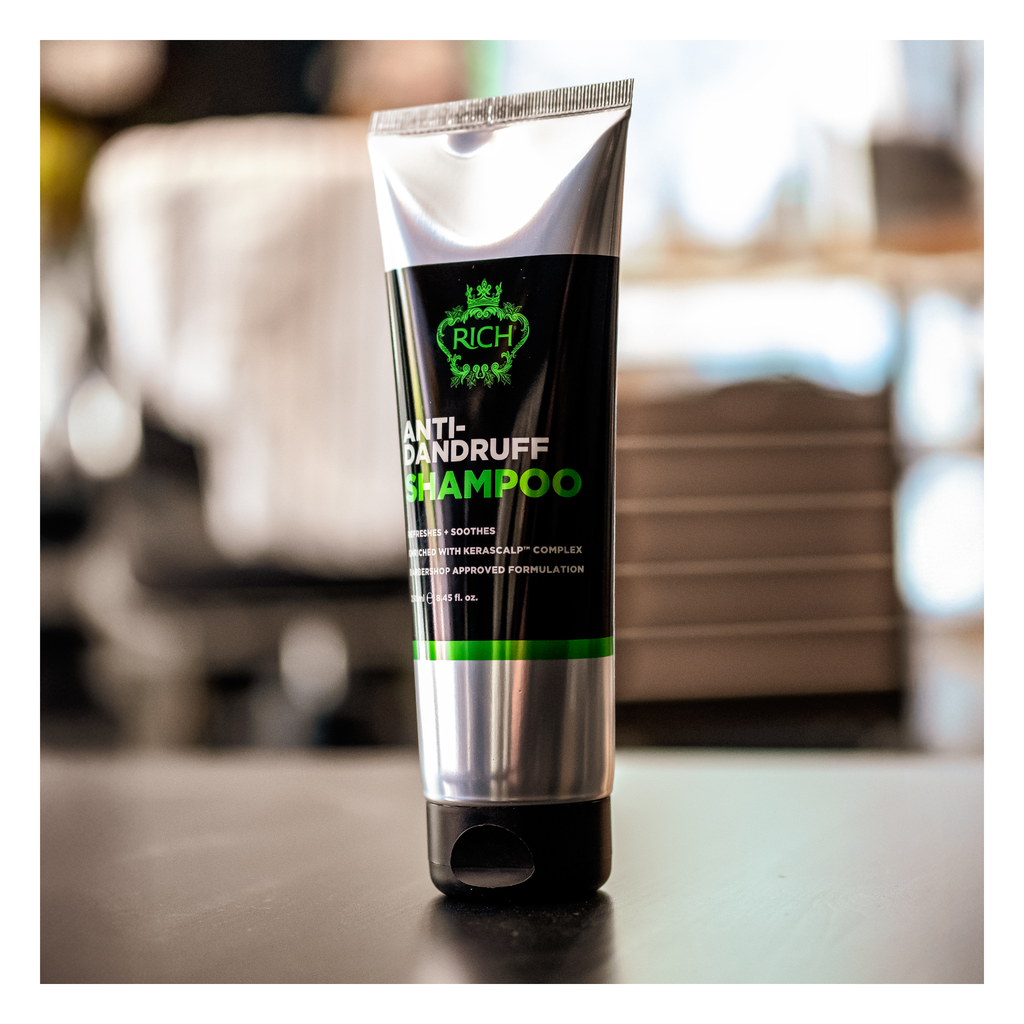 Rich Hair Care - Anti-dandruff - Shampoing antipelliculaire quotidien - Gamme homme - 250 ML RICH HAIR CARE