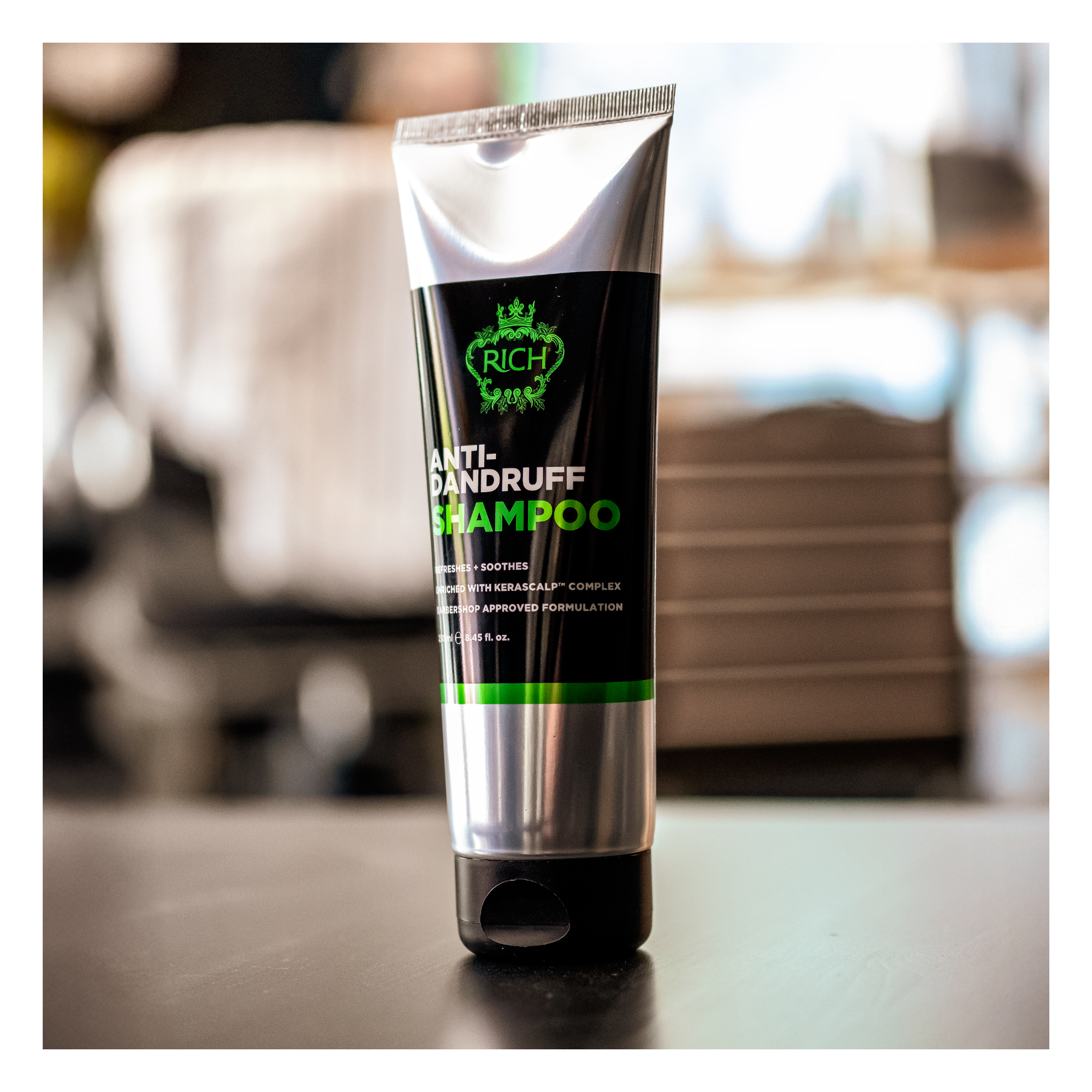 Rich Hair Care - Anti-dandruff - Shampoing antipelliculaire quotidien - Gamme homme - 250 ML RICH HAIR CARE