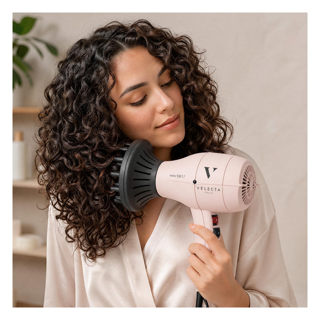 Velecta - Iconic TGR 1.7 - Coffret sèche-cheveux rose poudré + Diffuseur